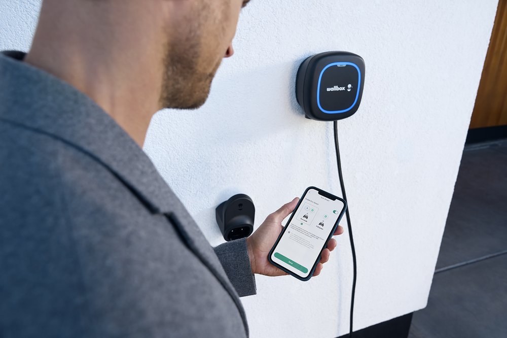 Carregador Wallbox Pulsar Max Trifásico 22 kW